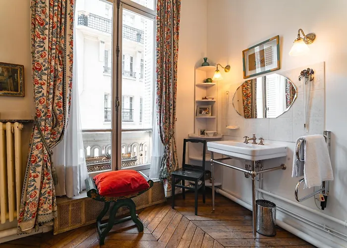 Victor Hugo - Charmante De Luxe Villa Paris